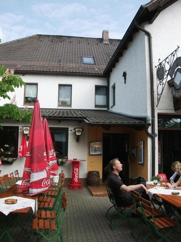 Gasthof / Pension Goetzfried Tegernheim Exterior photo